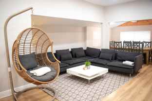 Glamorous Ybor Home • near Downtown - Photo 1 of 1