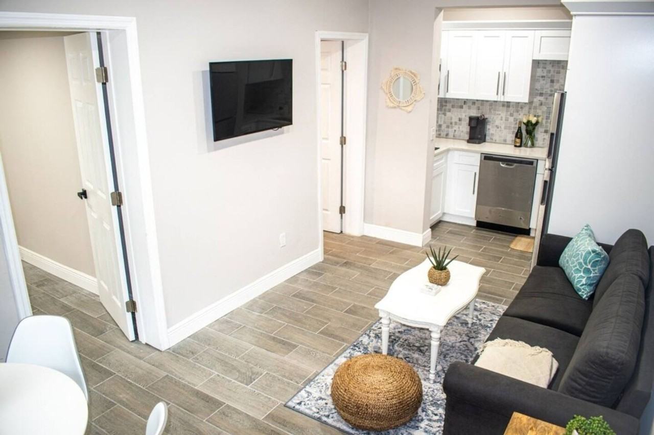 Glamorous Ybor Home • near Downtown - Photo 4 of 50