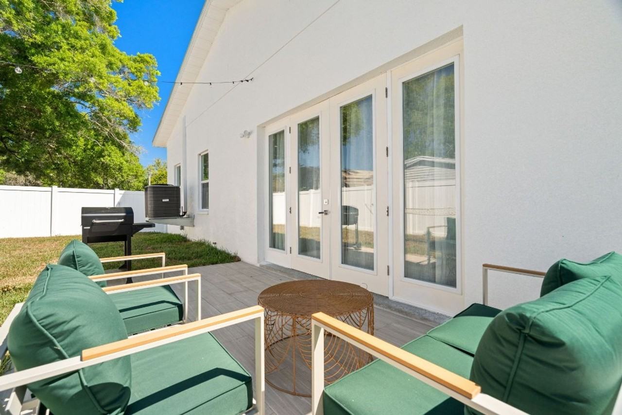 12314 Pittsfield Ave - Photo 3 of 41