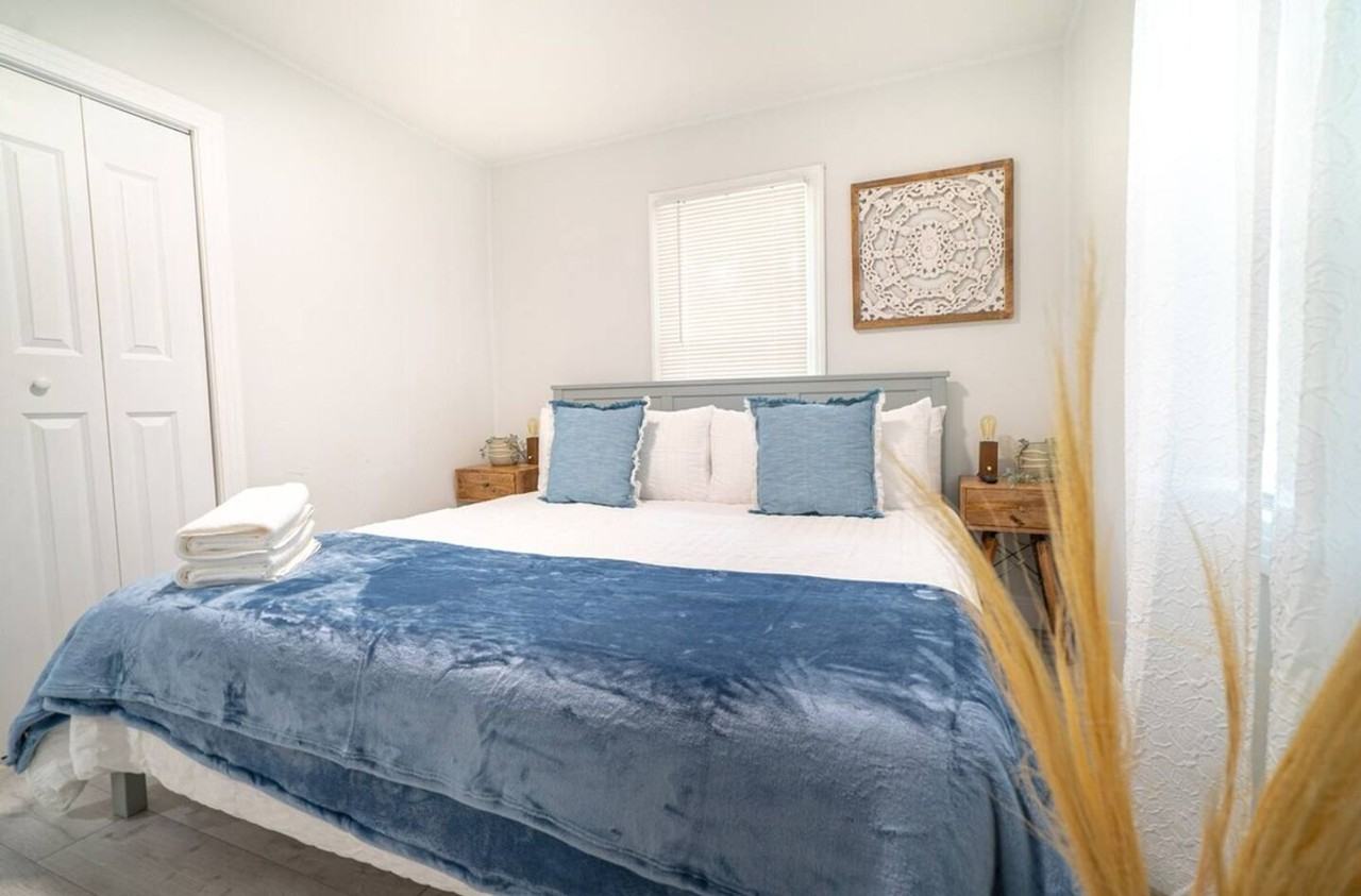 12713 Four Oaks Rd - Photo 6 of 20