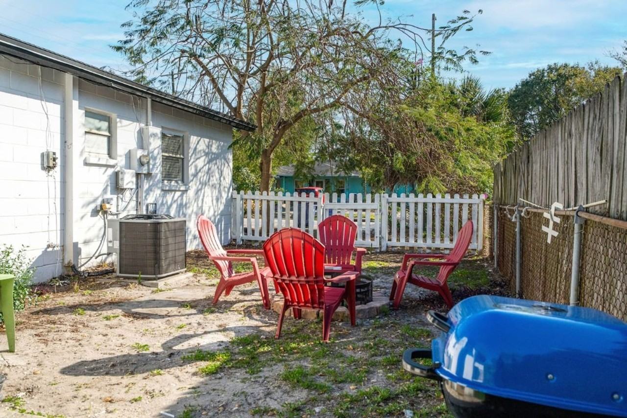 6239 S Manhattan Ave - Photo 2 of 31