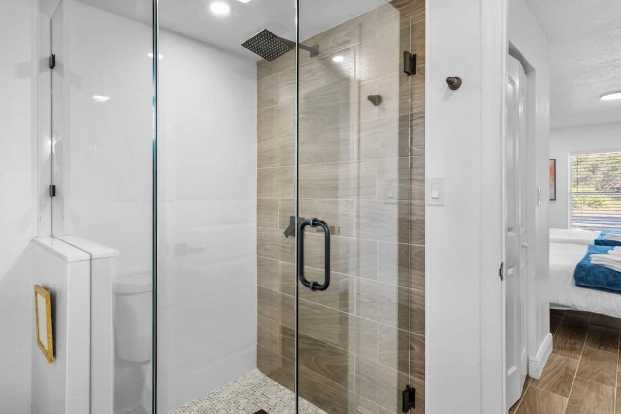 6239 S Manhattan Ave - Photo 5 of 31