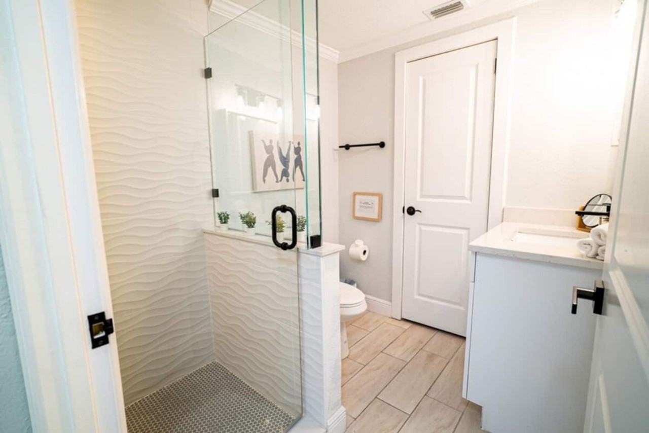 1813 E Humphrey St - Photo 7 of 26