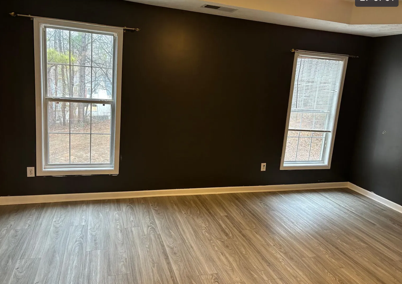 235 Circle Rd - Photo 3 of 21