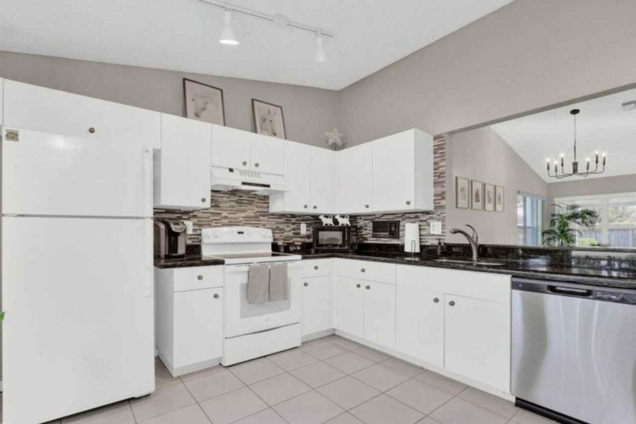 1544 Old Cypress Trl - Photo 2 of 17