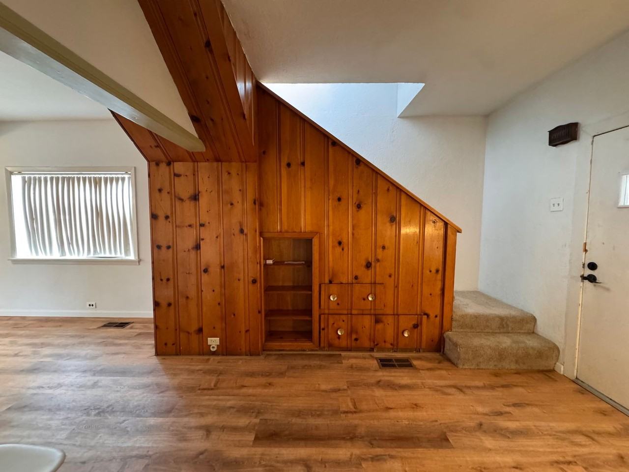 521 Hill St - Photo 5 of 22