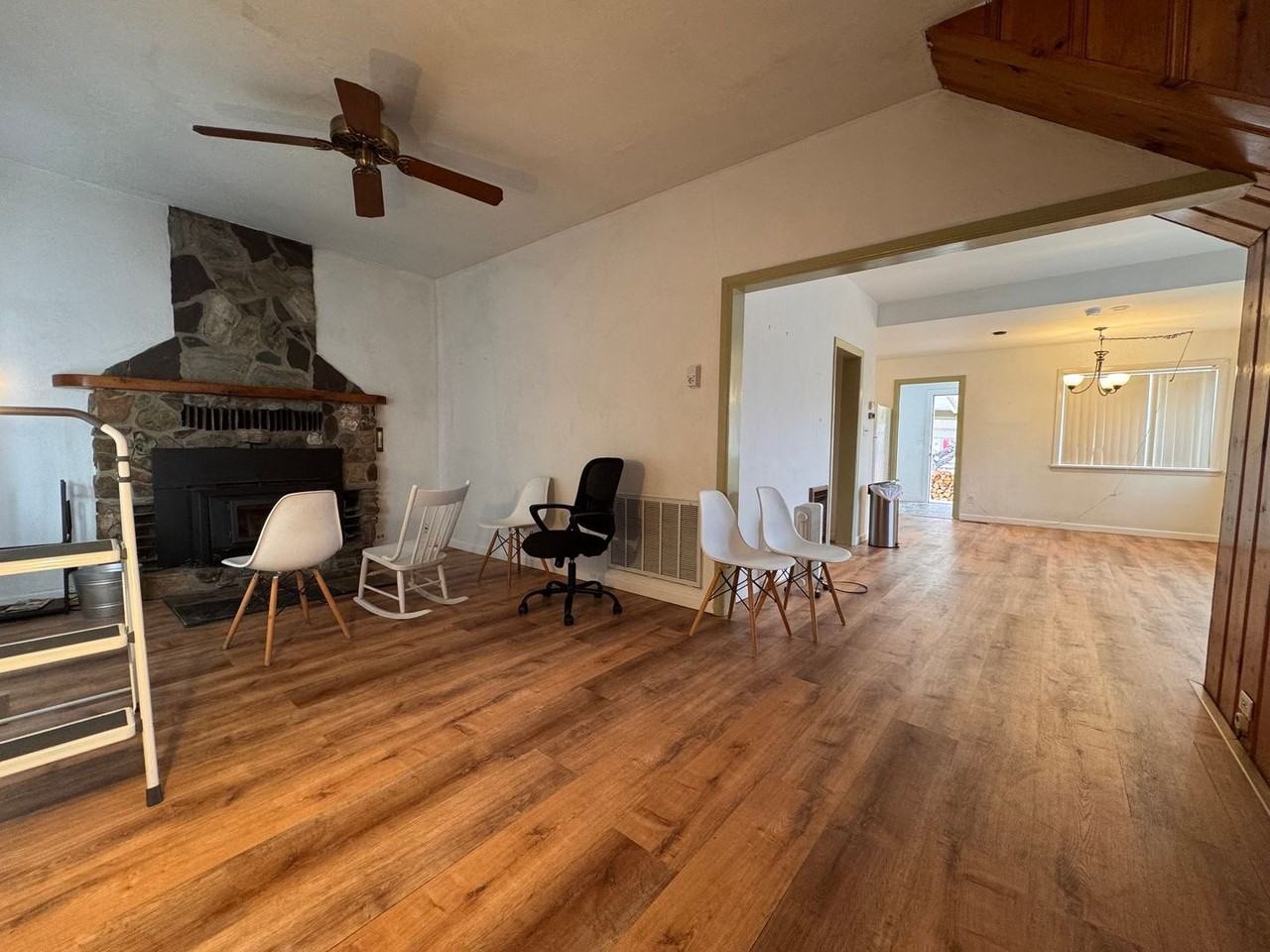 521 Hill St - Photo 7 of 22