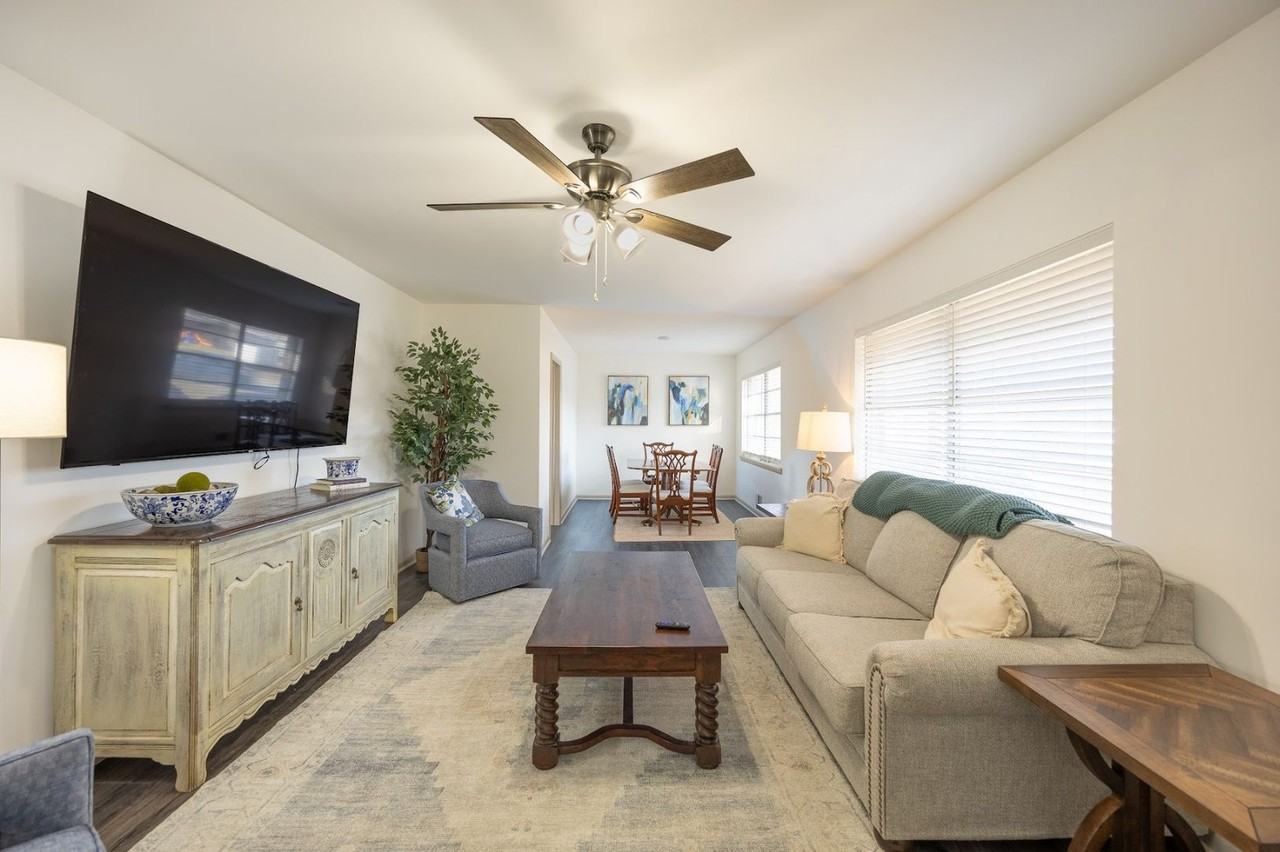 523 Pitt Moore Rd - Photo 4 of 17