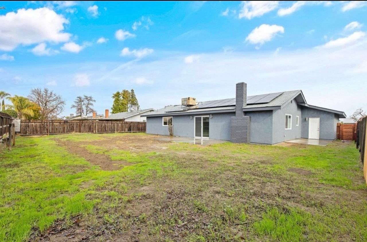 609 S Acacia Dr - Photo 2 of 18