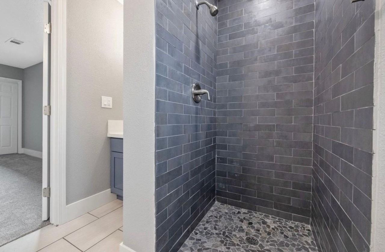 609 S Acacia Dr - Photo 4 of 18