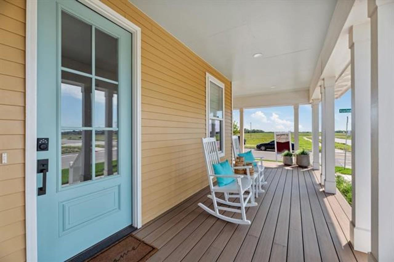 12016 W Arvada Blvd - Photo 2 of 32