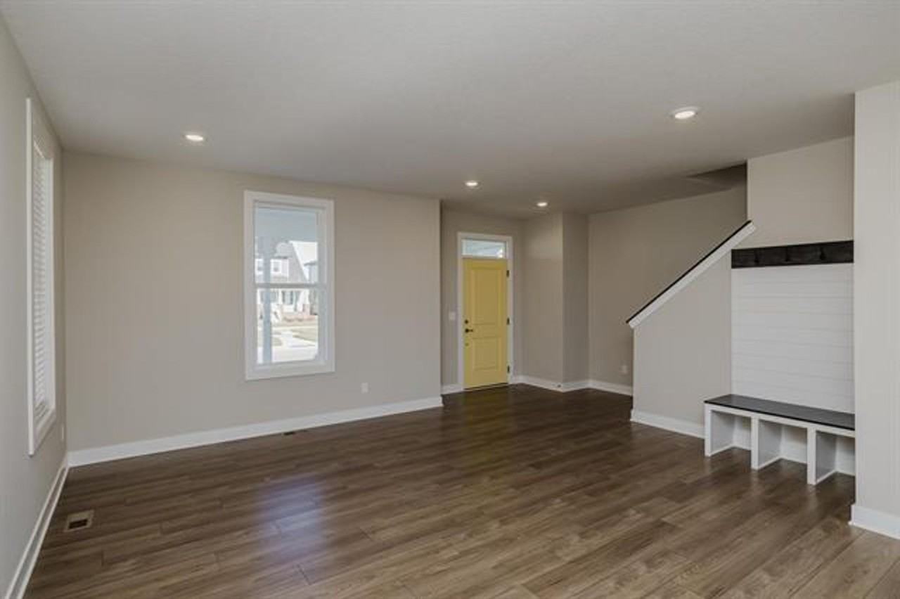 12031 W Arvada Blvd - Photo 4 of 29