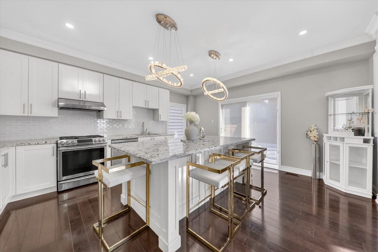 63 Henry Smith Ave - Photo 6 of 21