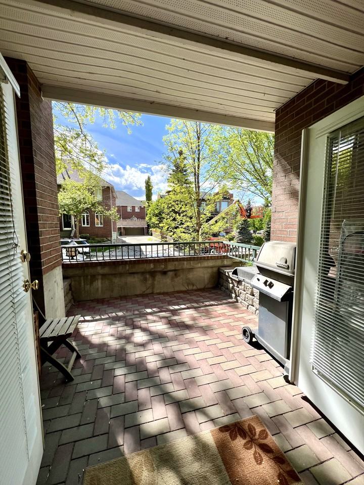 59 22 Avenue Southwest #114 - Photo 5 of 15