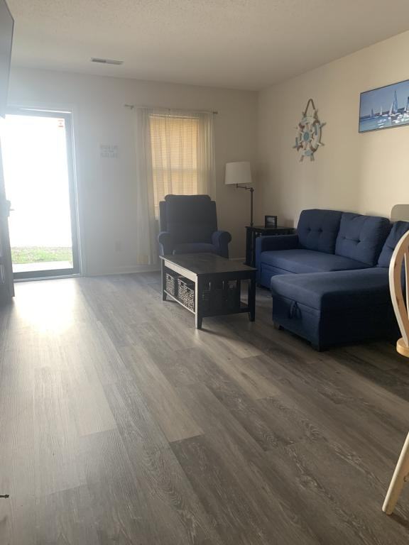 100 Ye Olde Kings Hwy - Photo 3 of 11