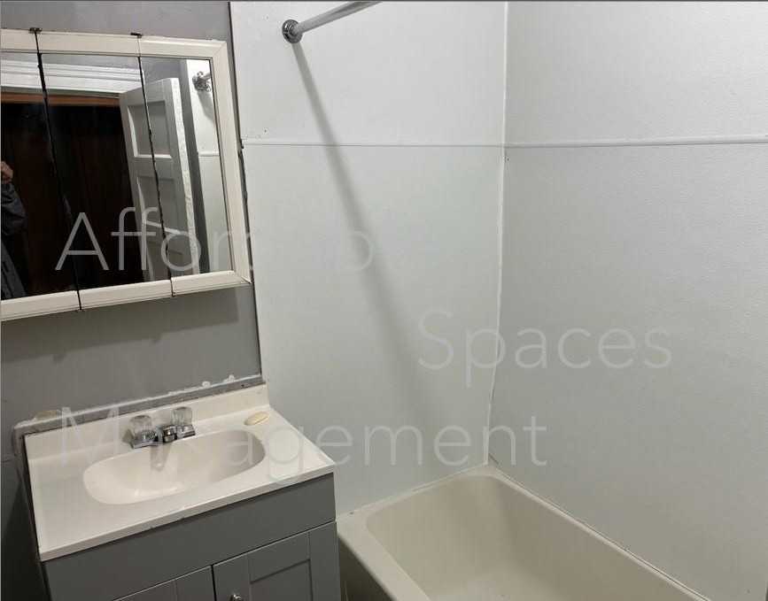 160 Lamar St - Photo 6 of 6