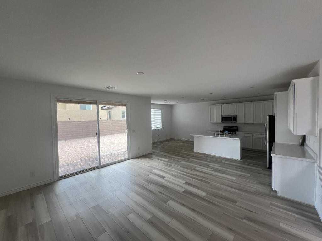 2825 Overlook Brook St - Photo 6 of 42