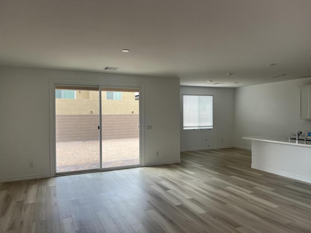 2825 Overlook Brook St - Photo 7 of 42