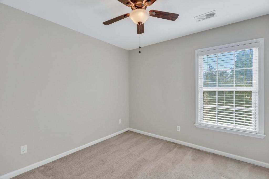 205 Ventura Pl - Photo 5 of 29