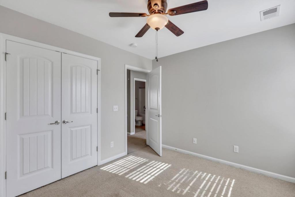 205 Ventura Pl - Photo 7 of 29