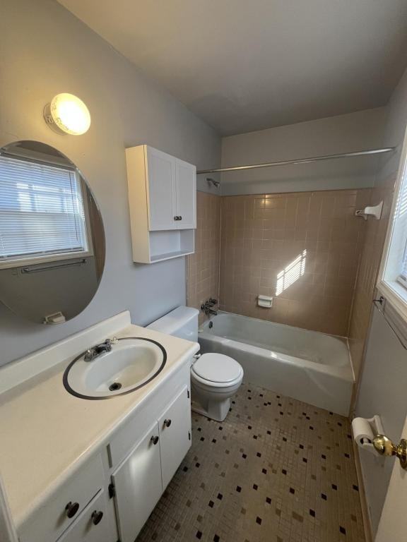 2864 Cheney St #2 - Photo 6 of 8