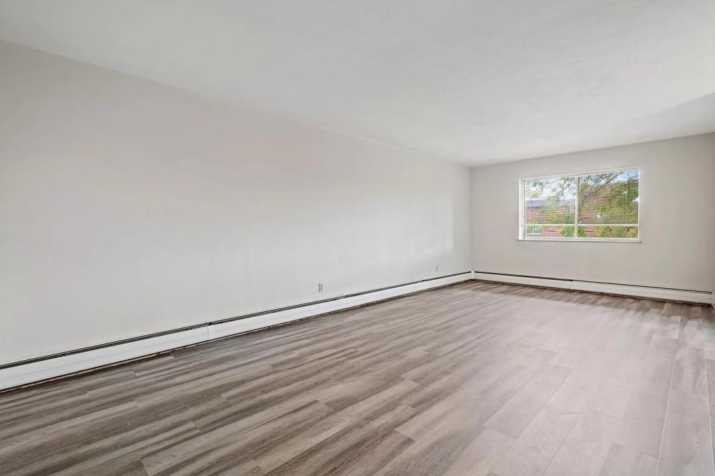 515 Riverview Dr #203 - Photo 2 of 22