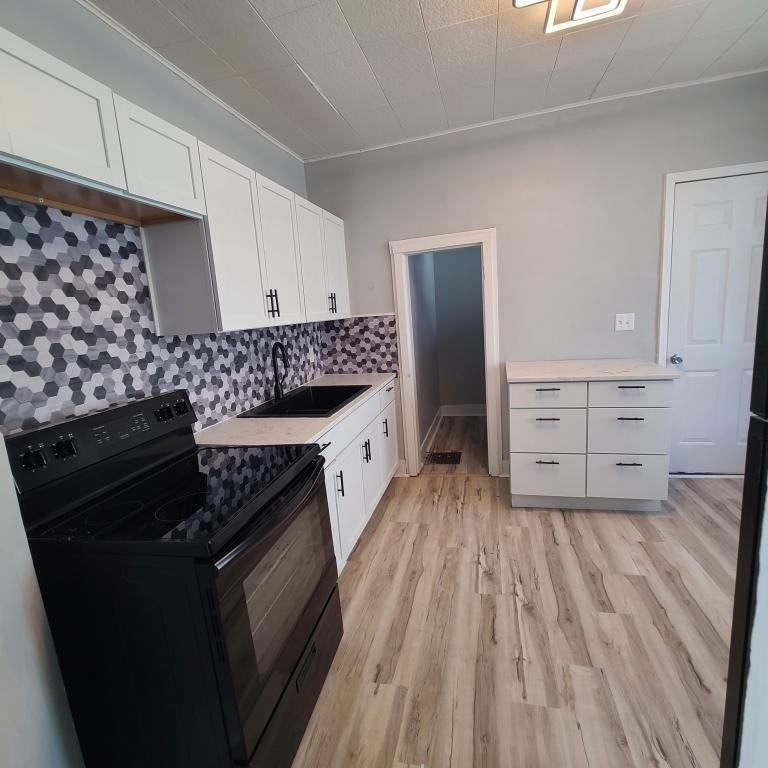 2616 S Harrison St - Photo 4 of 16