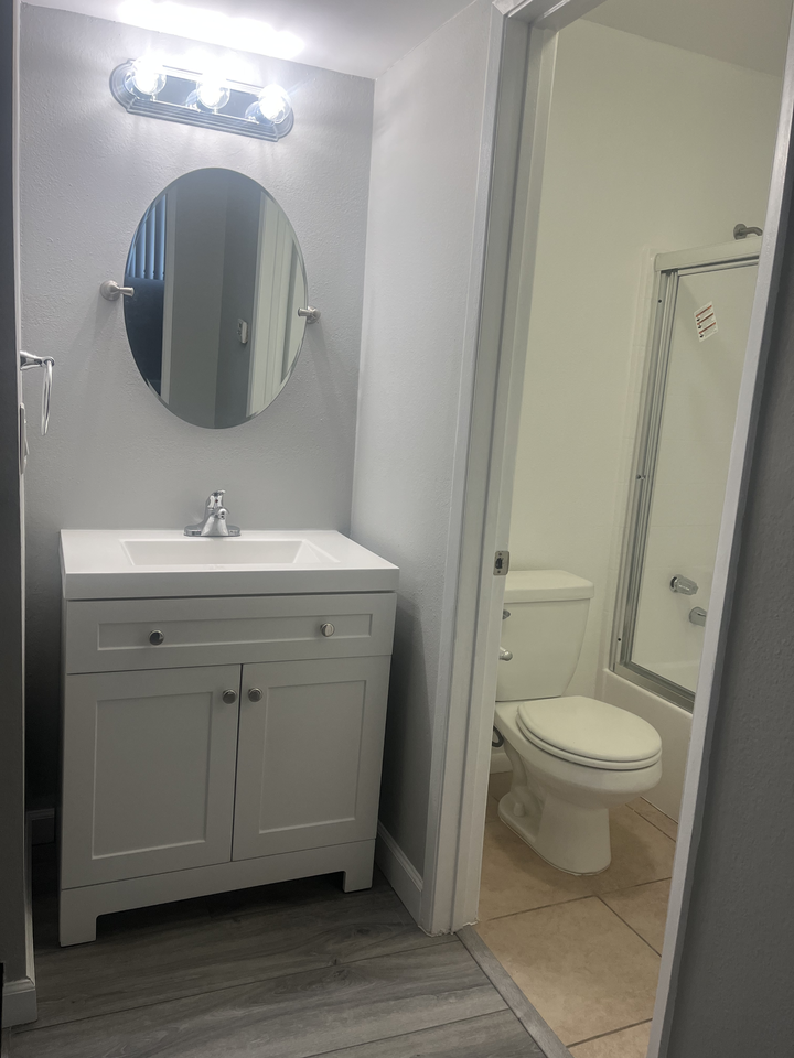 411 Lincoln Ave #35 - Photo 4 of 7