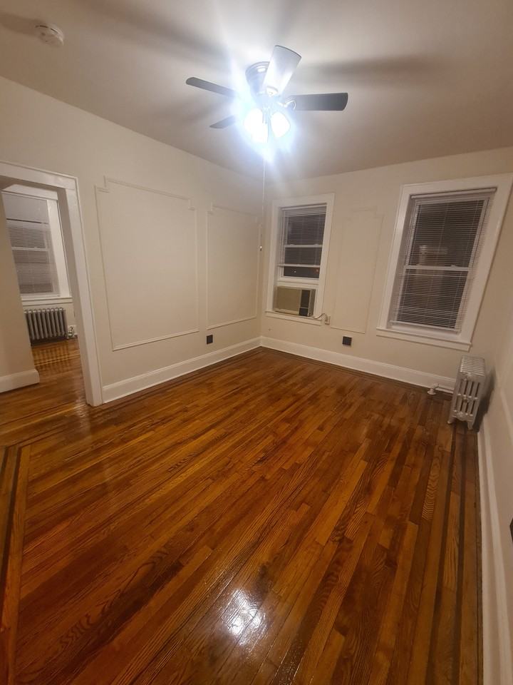 46 Kelly Parkway - Photo 3 of 8