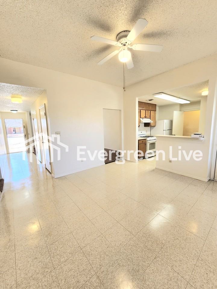 2262 Taos Ct - Photo 6 of 19