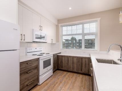 Ocean Terrace Apartments - Photo 3 of 32