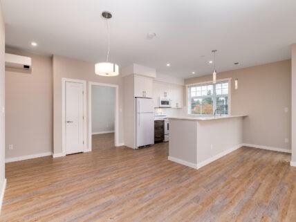 Ocean Terrace Apartments - Photo 5 of 32