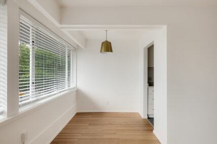 Liscombe Manor - Photo 5 of 11