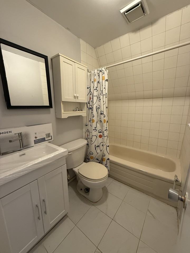 457 Somerset - Photo 5 of 13