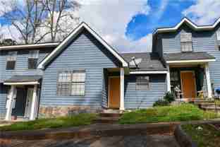 735 Oak Dr - Photo 1 of 1