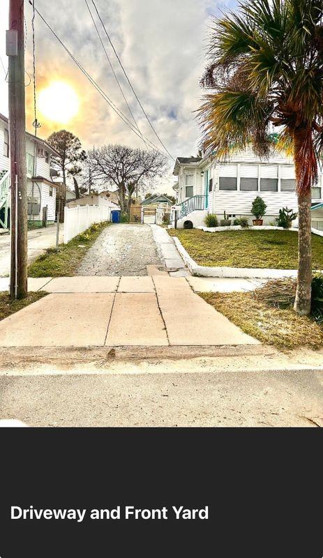 136 S Oleander Ave - Photo 4 of 35