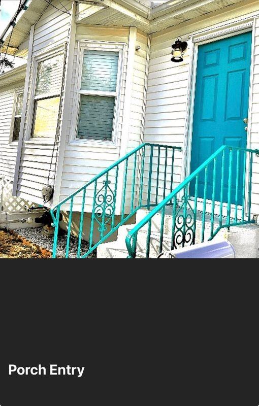 136 S Oleander Ave - Photo 5 of 35