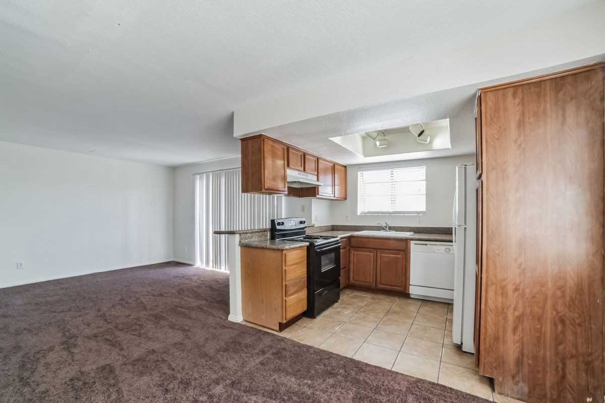 7200 Pirates Cove Rd - Photo 2 of 12