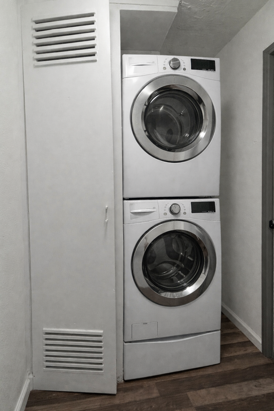 2123 Down St - Photo 3 of 11