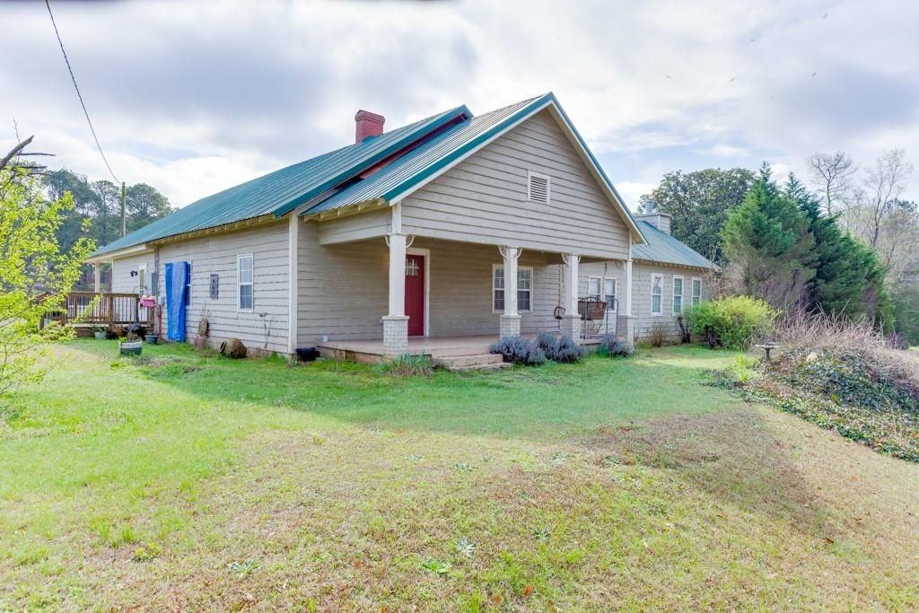 1051 Gage Dr - Photo 2 of 50