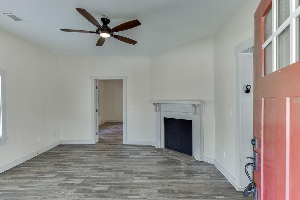 1051 Gage Dr - Photo 5 of 50