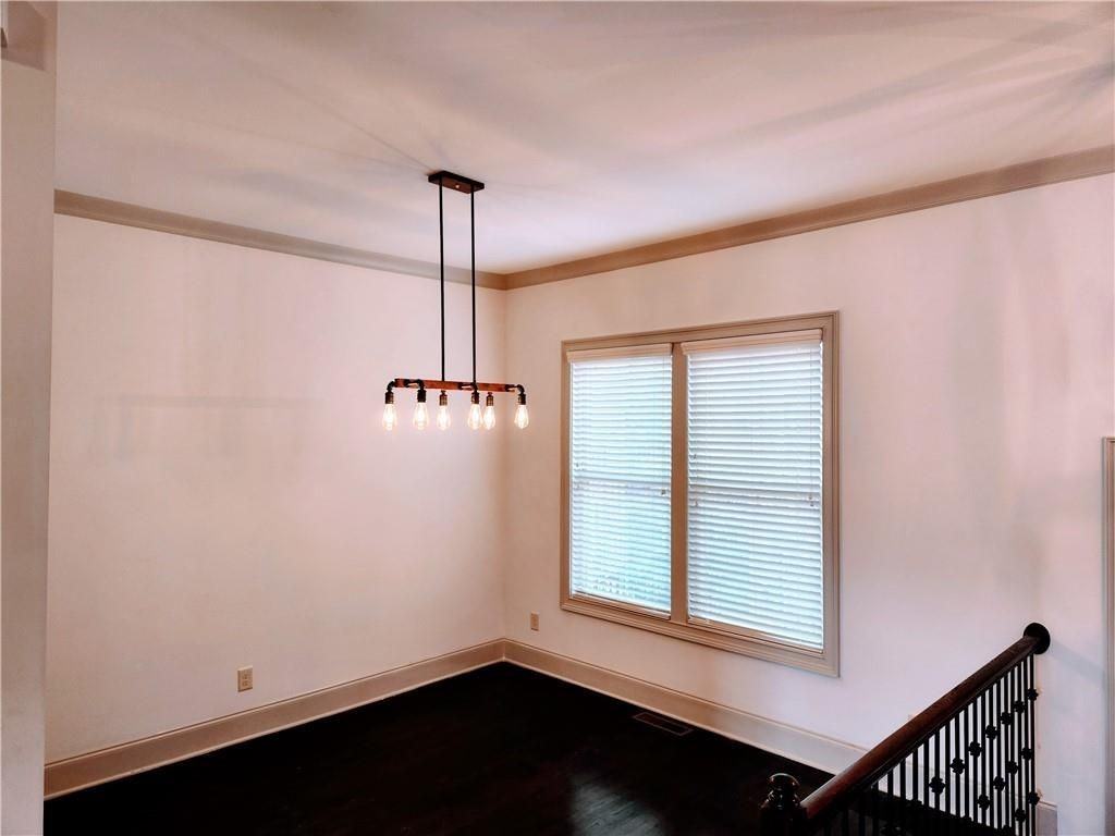 1212 Virginia Ct Ne ##6 - Photo 4 of 12