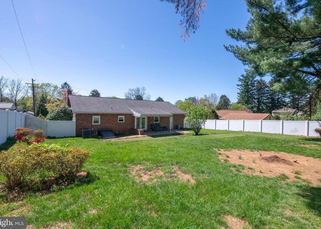 855 Elm St - Photo 2 of 12