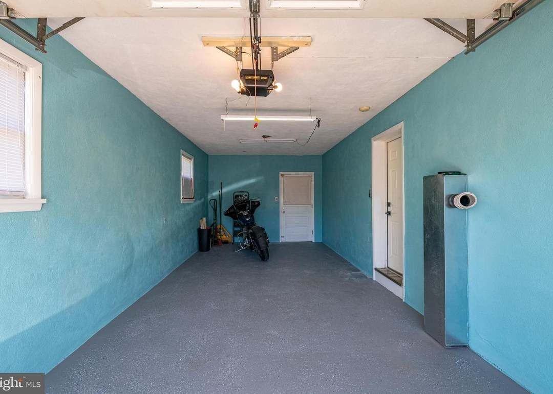 855 Elm St - Photo 3 of 12