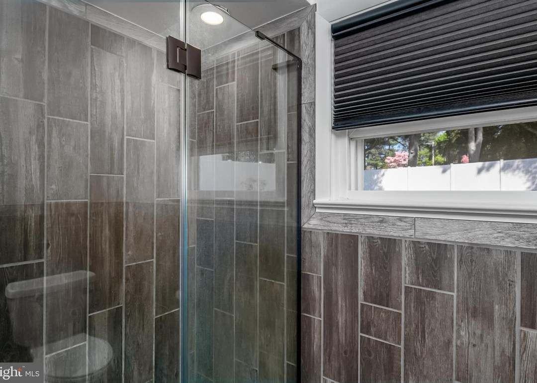 855 Elm St - Photo 7 of 12