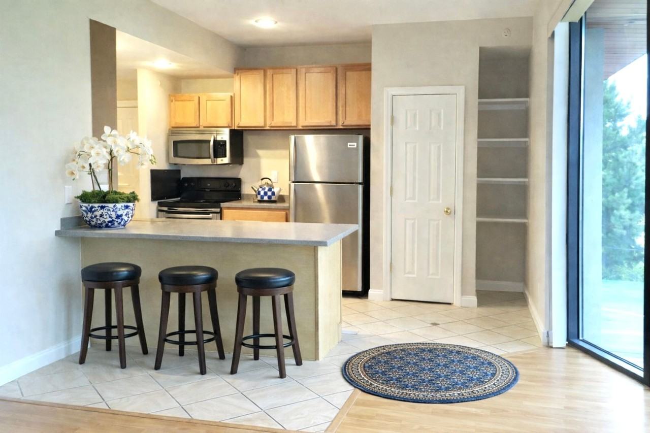 Waterview Apartments - Photo 3 of 38