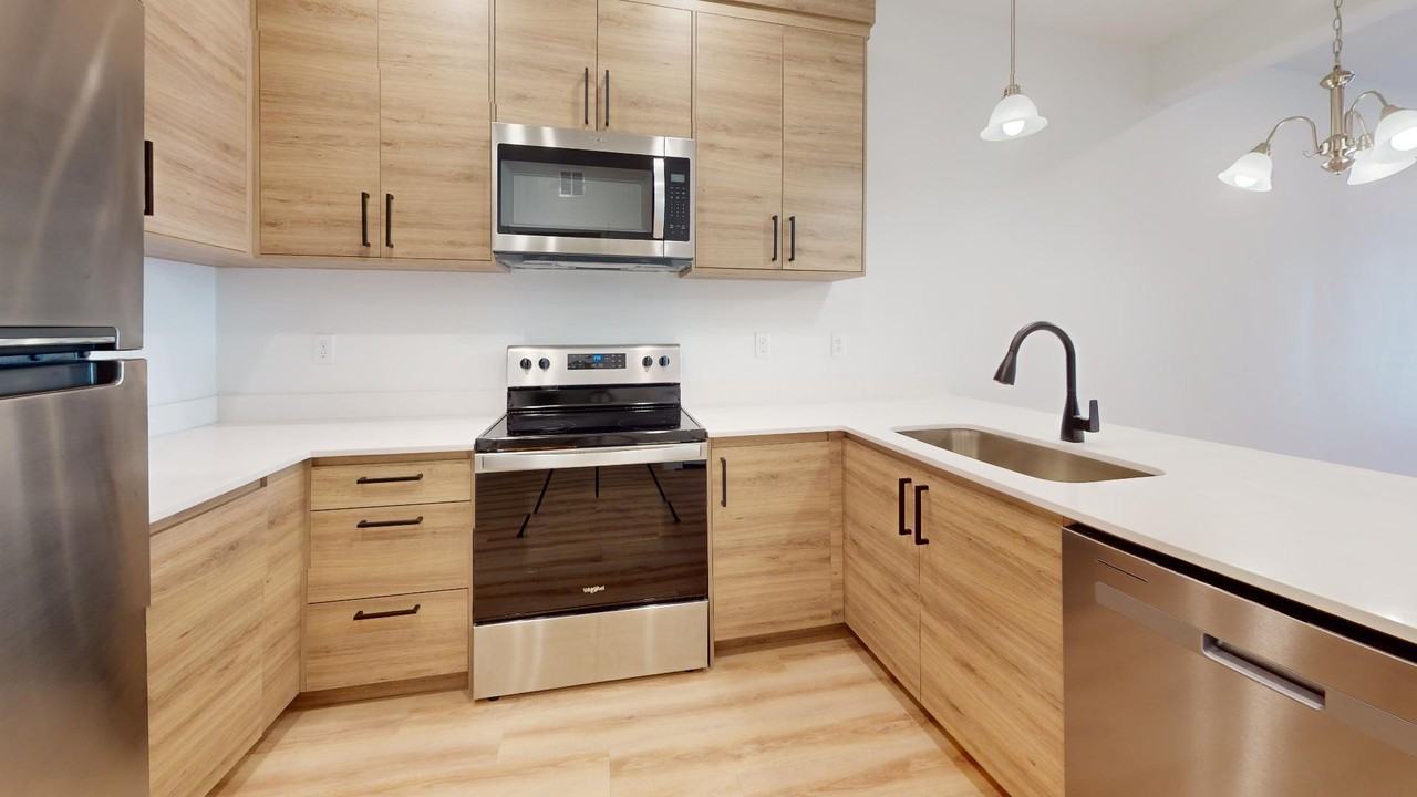 1136 Ws #205 - Photo 3 of 20