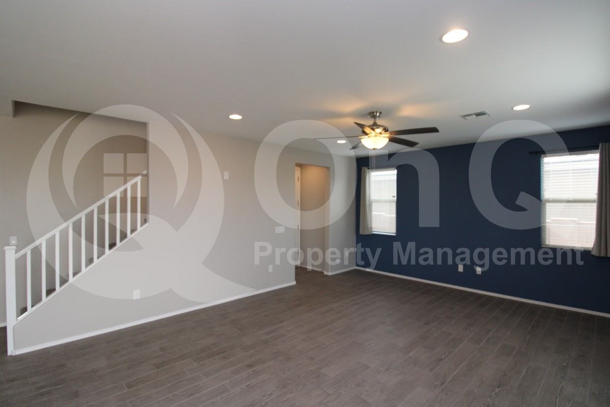 12000 E Ryscott Cir - Photo 6 of 27