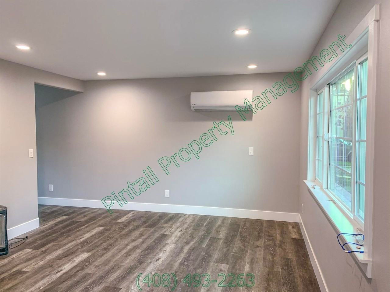 756 N 11th St - Photo 3 of 14