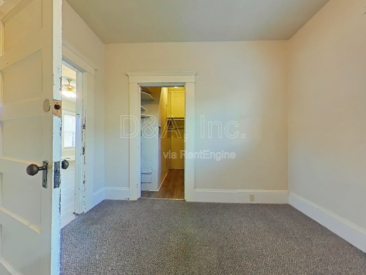 806 Sw Western Blvd - Photo 6 of 12